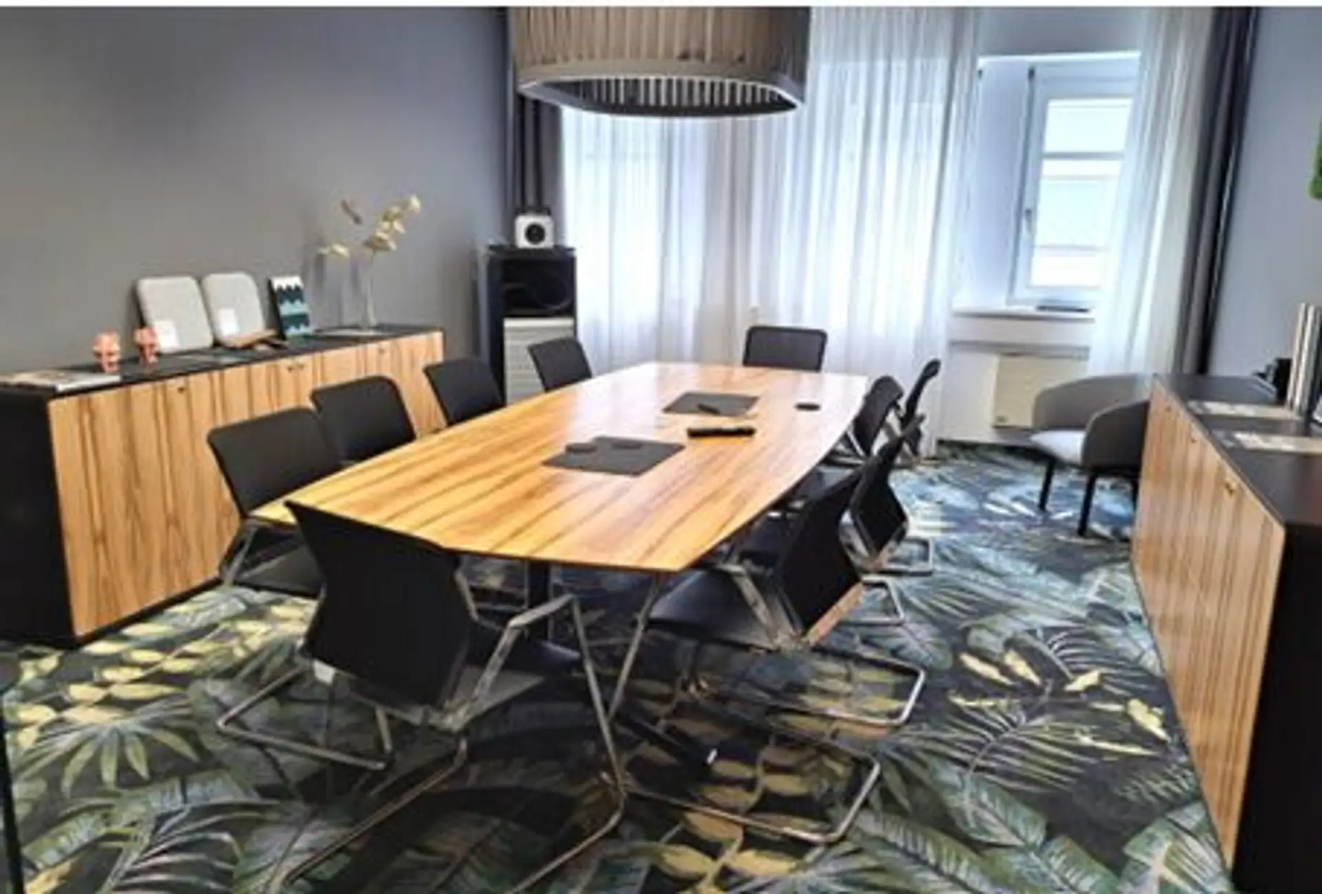 Besprechungsraum (Möblierungsvorschlag)