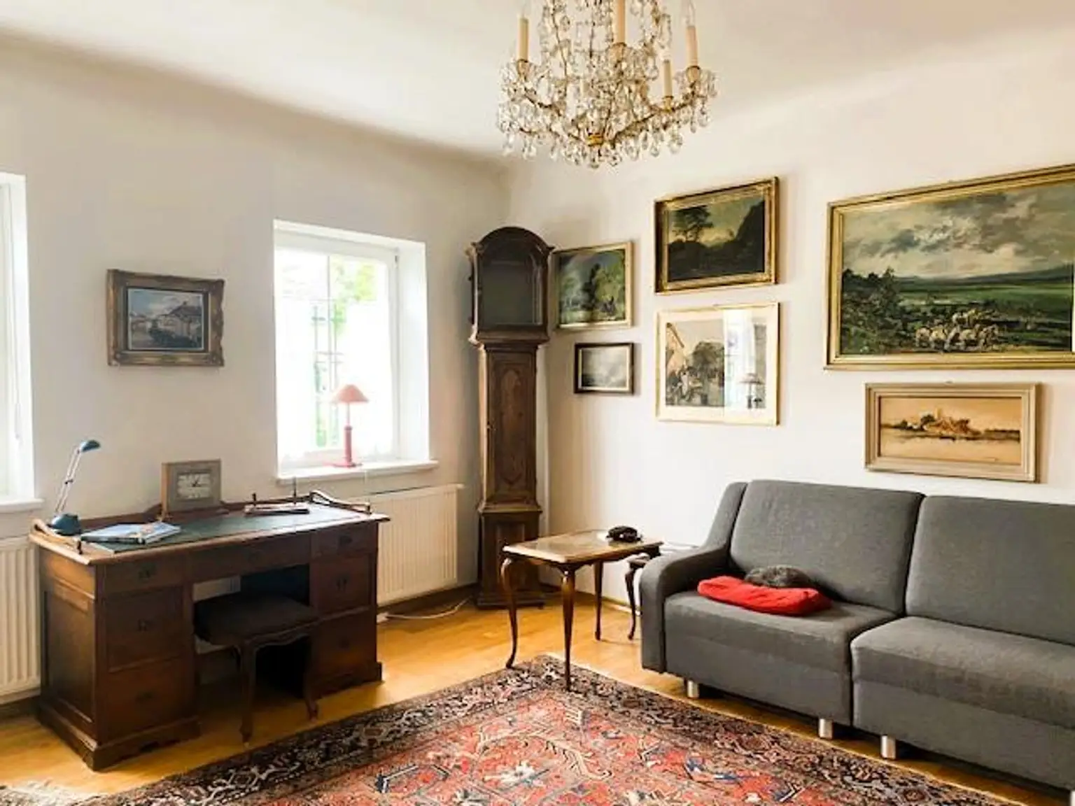 Ländliche Eleganz neu interpretiert – Streckhof mit zwei Wohneinheiten, Arkadenflair & Pooloase!
