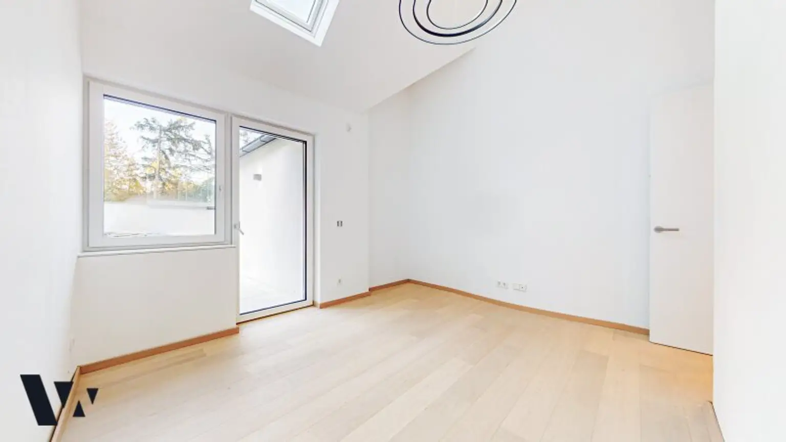 EINZIGARTIGE VILLA MIT INFINITY-POOL & BLICK ÜBER DIE DONAU