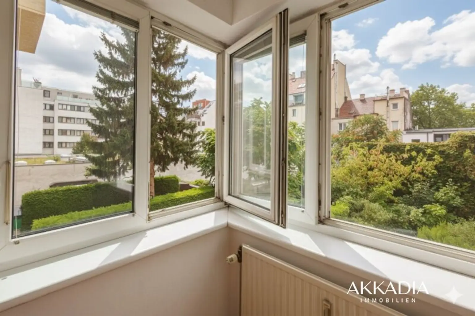 Ruhige 2-Zimmer-Wohnung mit Gartenblick und Garagenplatz