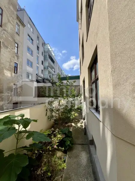 Ausbaufähiges Zinshaus, großteils befristet vermietet (ca. 3% Nettorendite)