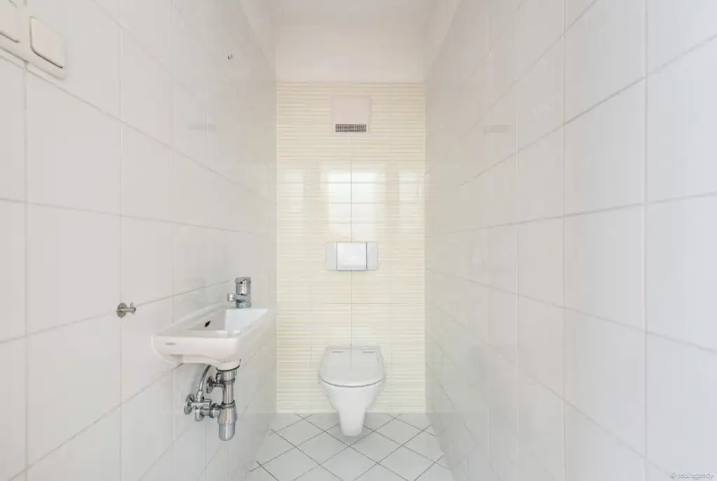 Lichtdurchflutete Maisonette mit Dachterrasse direkt am Währinger Park