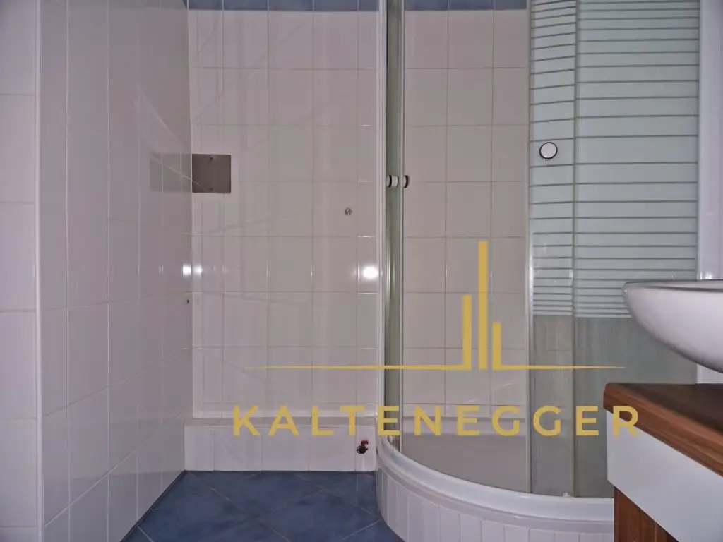 Attraktives Zinshaus mit 6 Einheiten im beliebten Stadtkern Wiener Neustadts