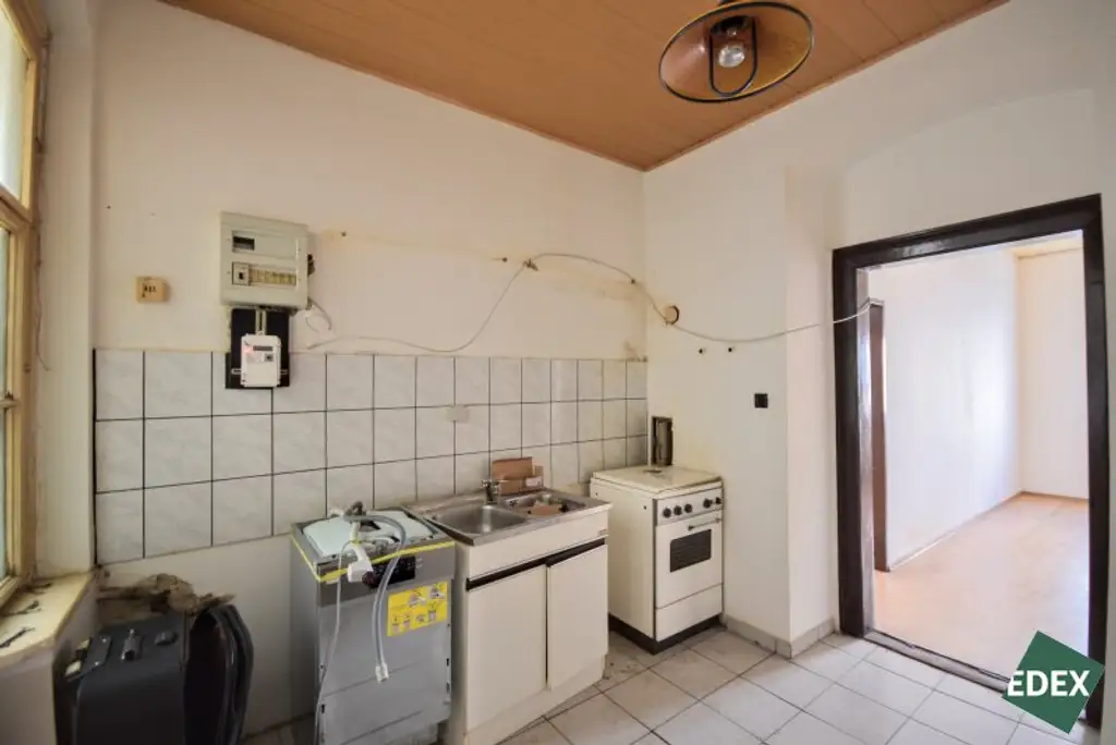 Sanierungsbedürftige 1,5-Zimmer-Wohnung im 16. Bezirk