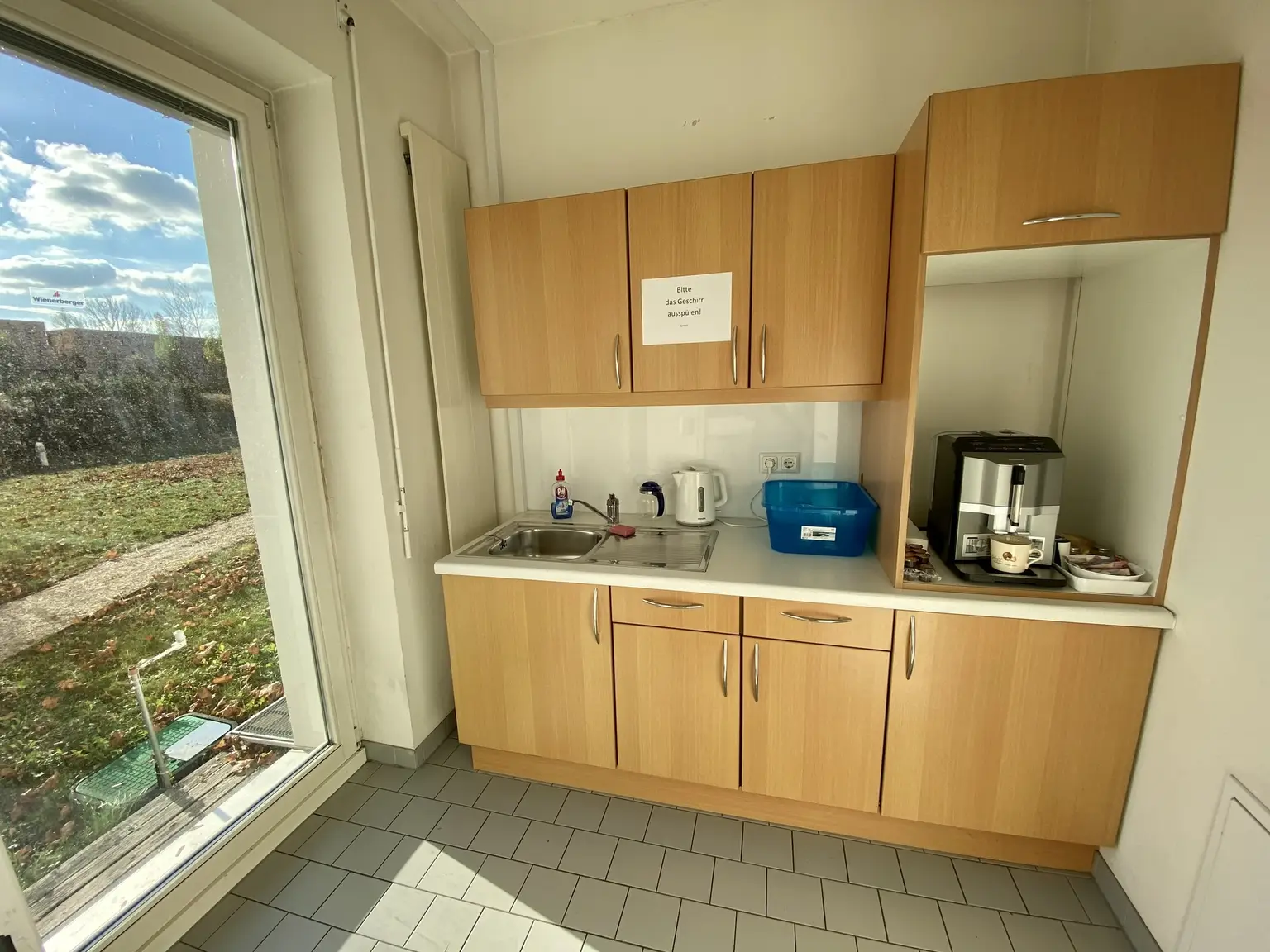 Großes Büro für 50 - 60 Mitarbeiter!