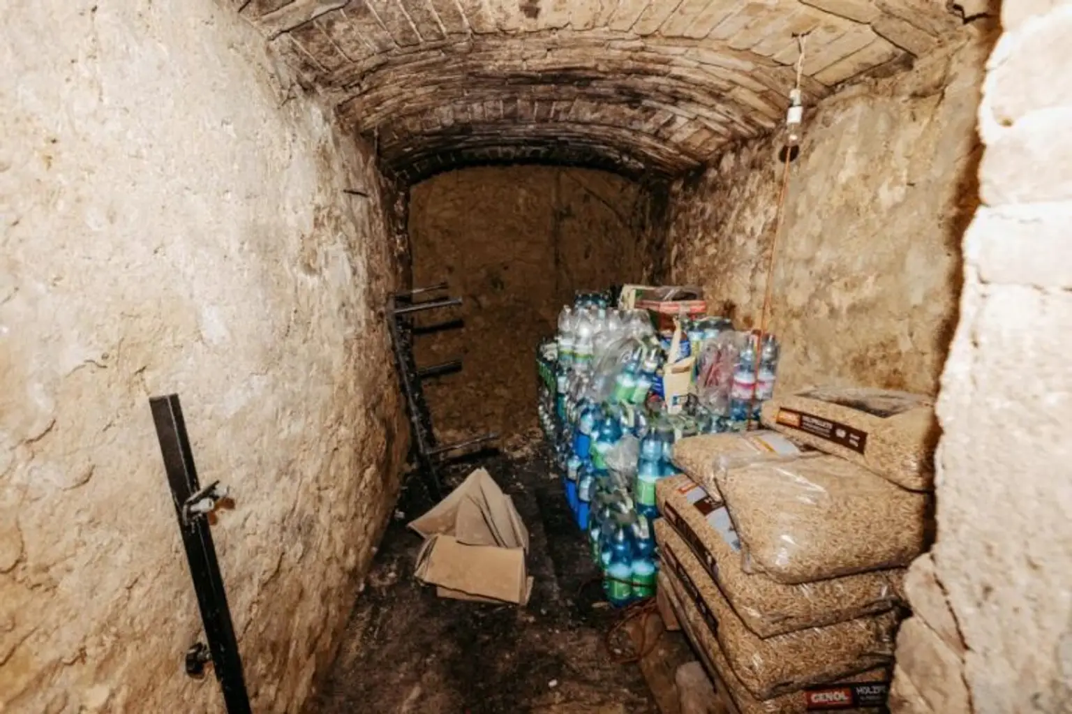 Gepflegtes, neu revitalisiertes  und liebevoll erhaltenes Landhaus. Natur, Sonne, Ruhe,  Seelenheil.