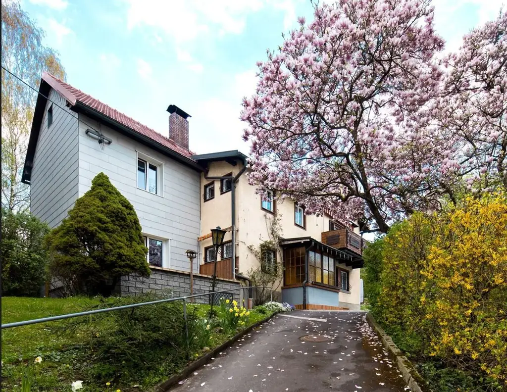 Sanierungsprojekt mit viel Potenzial: Einfamilienhaus in Pichling mit großzügiger Grünfläche!