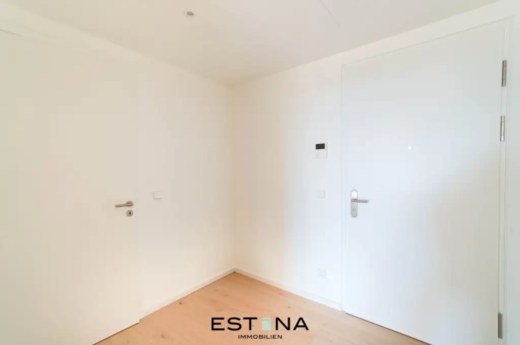 Premium City-Wohnung mit Weitblick & Wellness-Oase