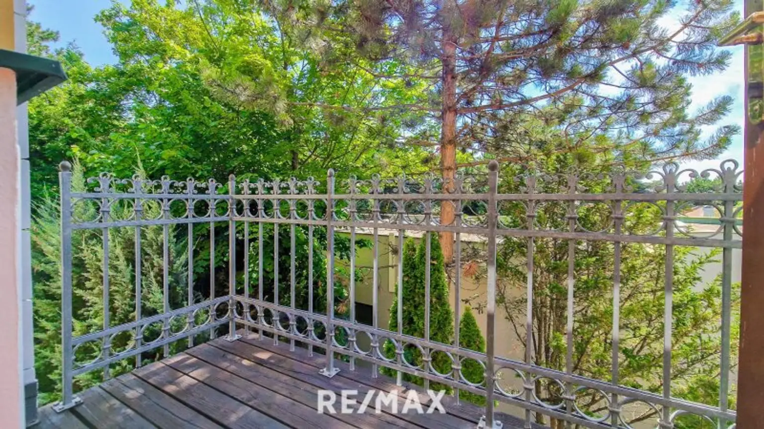 BALKON (OBERGESCHOSS)