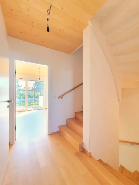 ++NEU++ GRÜNE9 - TOP für Familien & Anleger! Hochwertiges Reihenhaus mit Garten und perfekter U1-Anbindung!  PKW-Stellplatz, Eigengarten, Südwest-Terrasse, Sonne+++