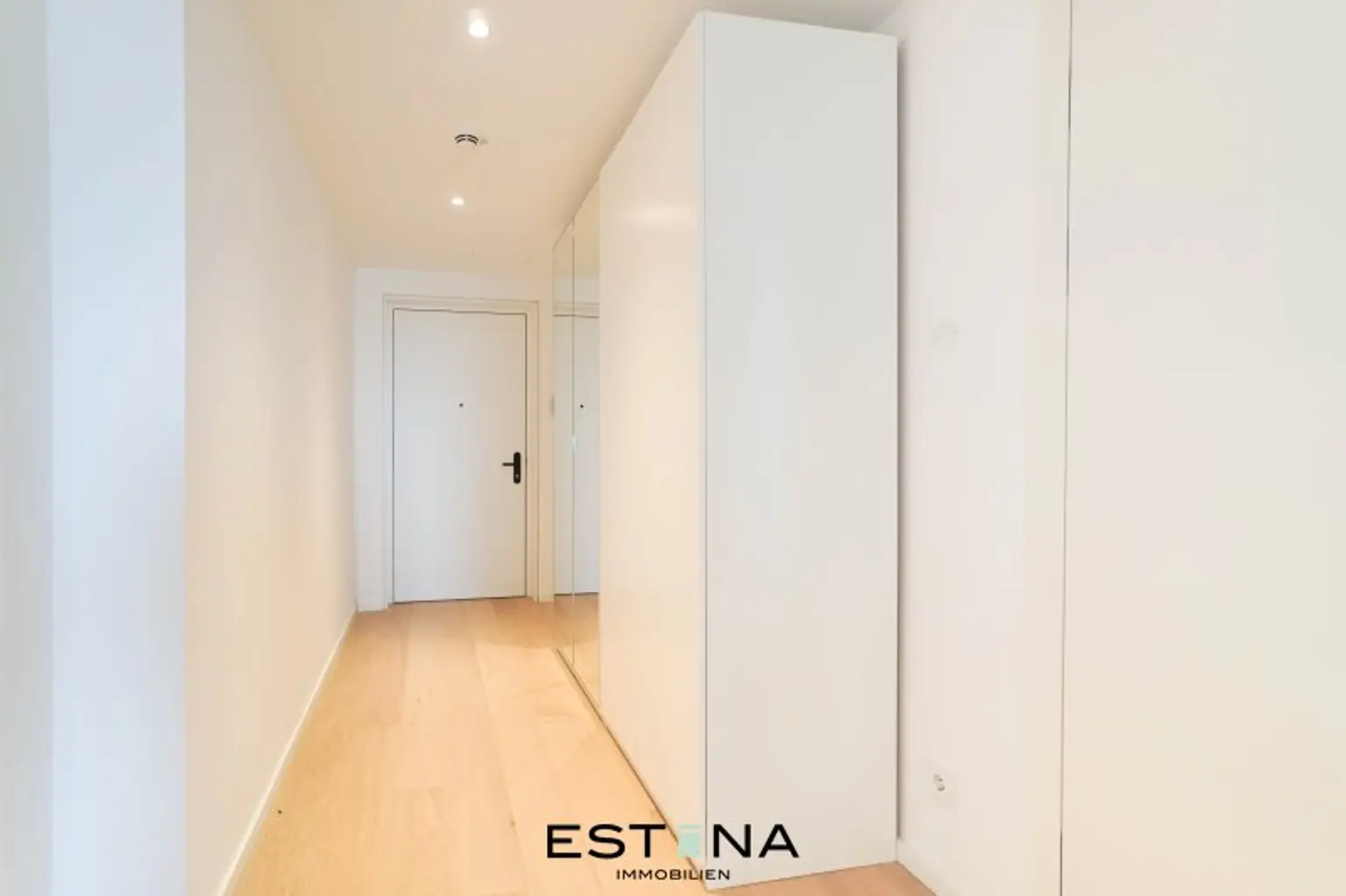 Voll möblierte Singlewohnung mit Concierge und Wellness - U1 Station