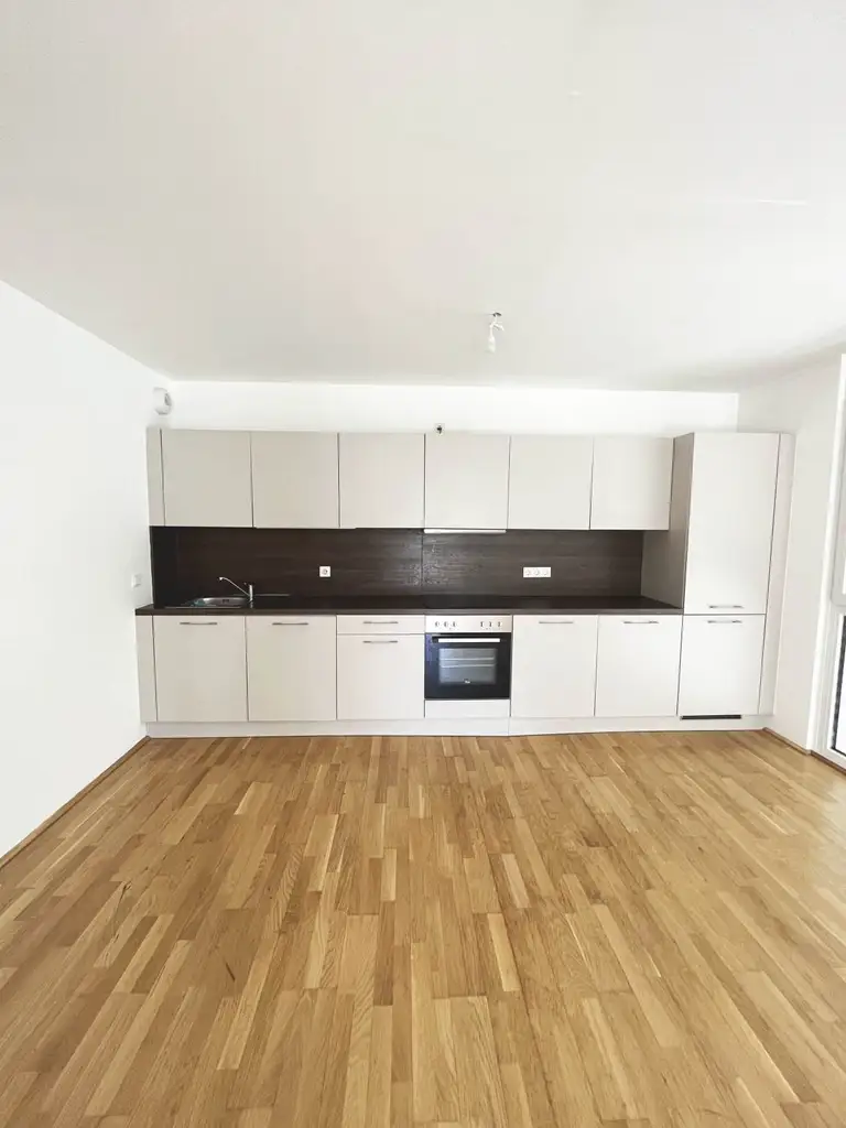 Q11 Leben in Simmering - 
Lichtdurchflutete Balkonwohnung mit 4 Zimmern und Deckenkühlung!