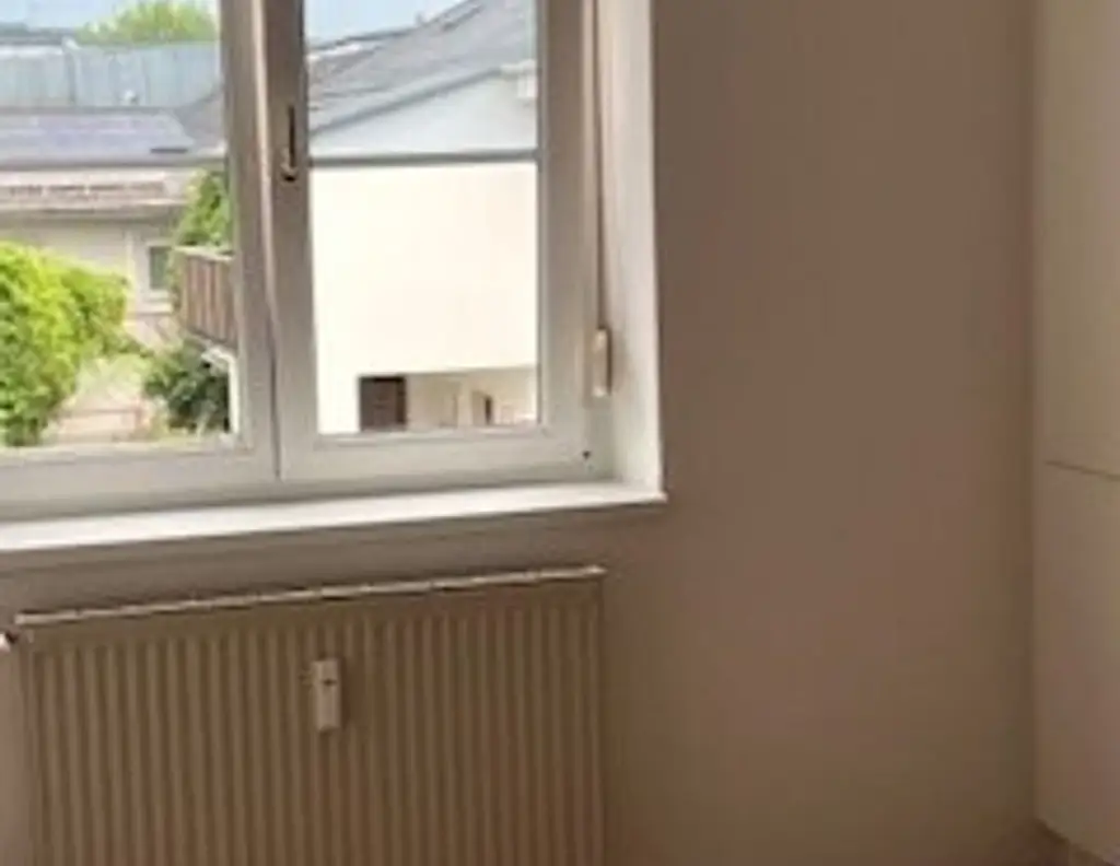 Sanierte lichtdurchflutete Wohnung im Zweifamilienhaus in Graz St. Peter- 70m² ERSTBEZUG, 3 Zimmer: davon Essen/Kochen und Wohnzimmer, Schlafzimmer