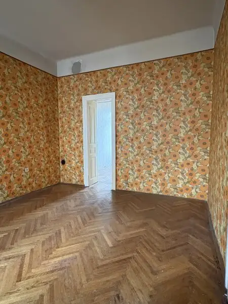 Schöne Altbauwohnung mit Potenzial