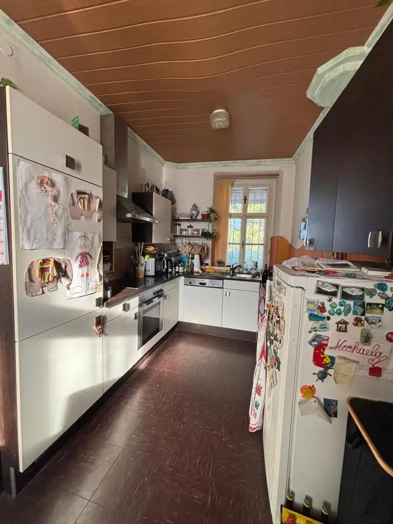 Altbau-Charme mit schönem Grundstück und viel Potenzial