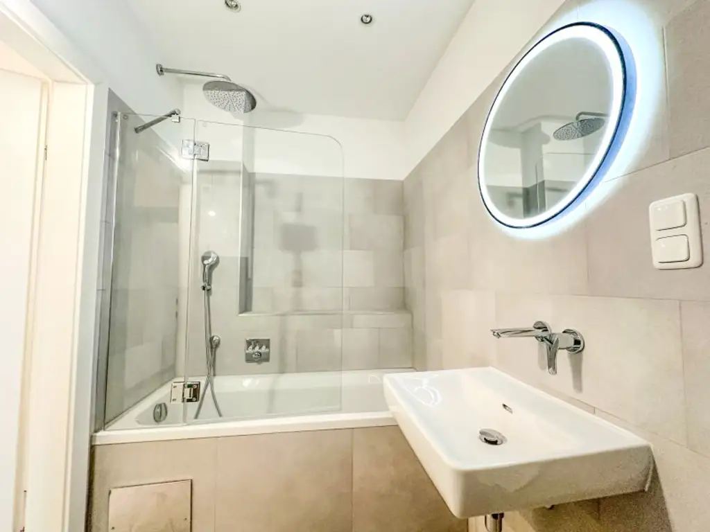 Repräsentative 3-Zimmer-Residenz im geschichtsträchtigen Altbau in 1090 Wien