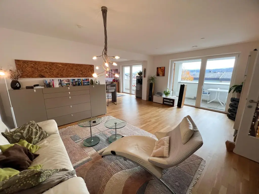 COMING SOON! Moderner Penthousetraum mit Einliegerwohnung, XXL-Panoramaterrasse mit Traunsteinblick, Sauna & 3 TG-Plätze in 1A Lage Tegetthoffstraße