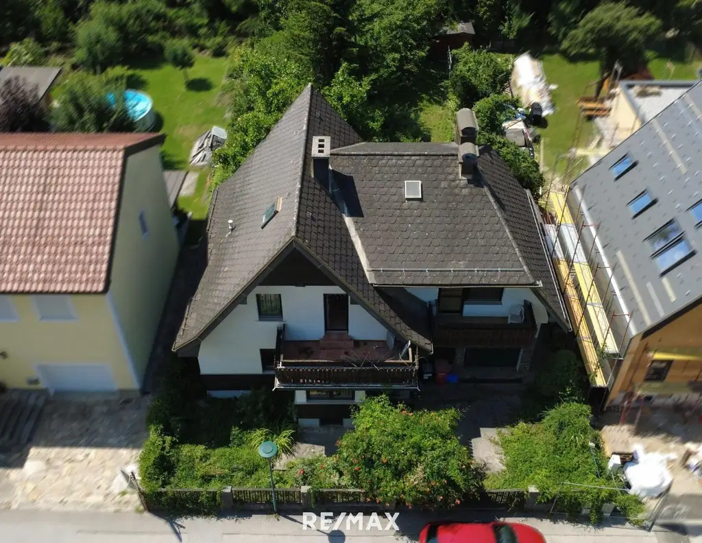 Wohnen in ruhiger Siedlungslage - Einfamilienhaus in Heuberg