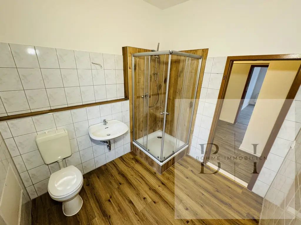 Vollständig renovierte 2-Zimmer Wohnung in guter Lage