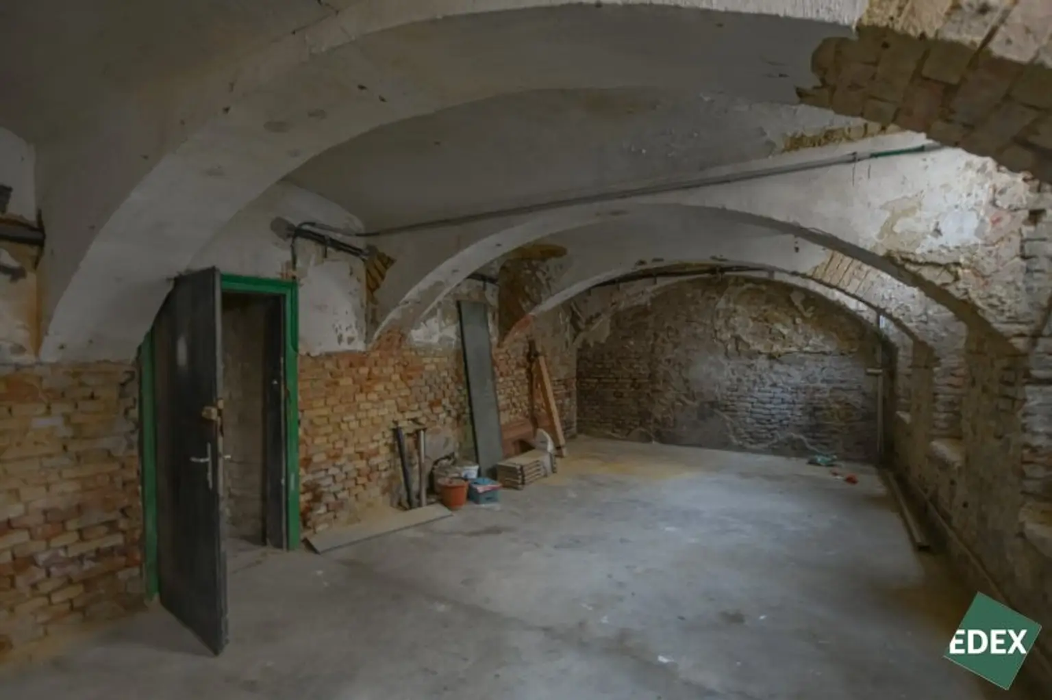 Souterrain-Lager im 16. Bezirk