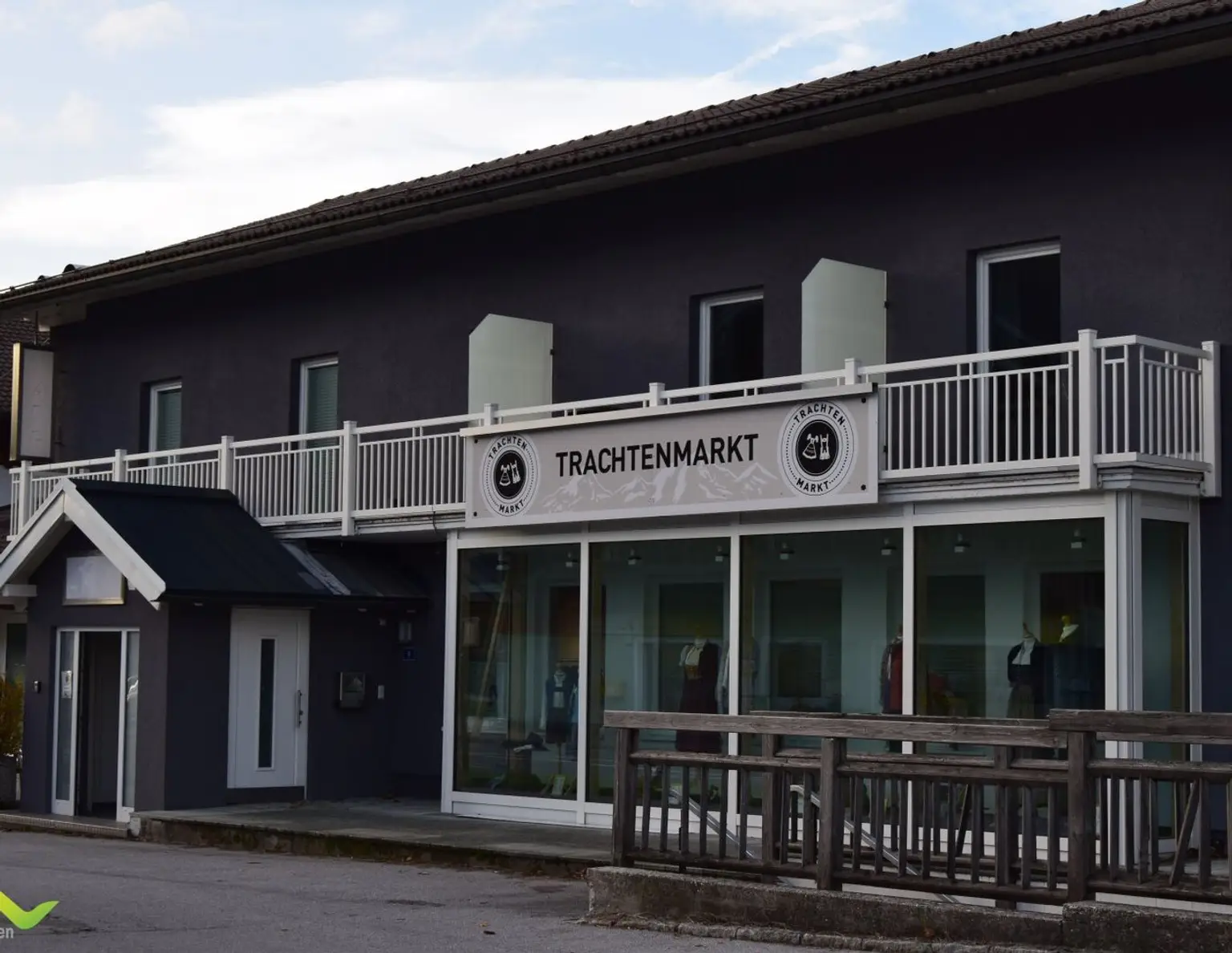 Neuer Preis-Ein Anlageobjekt mit vielen Möglichkeiten am Fuschlsee und in absoluter Frequenzlage