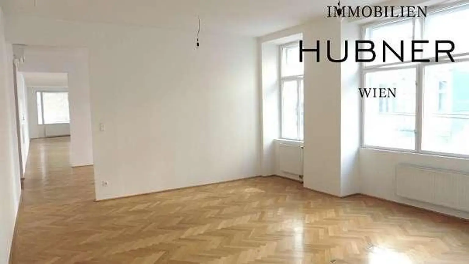 TUCHLAUBEN: Repräsentatives Altbaubüro in Top-Lage