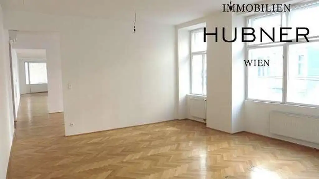 TUCHLAUBEN: Repräsentatives Altbaubüro in Top-Lage