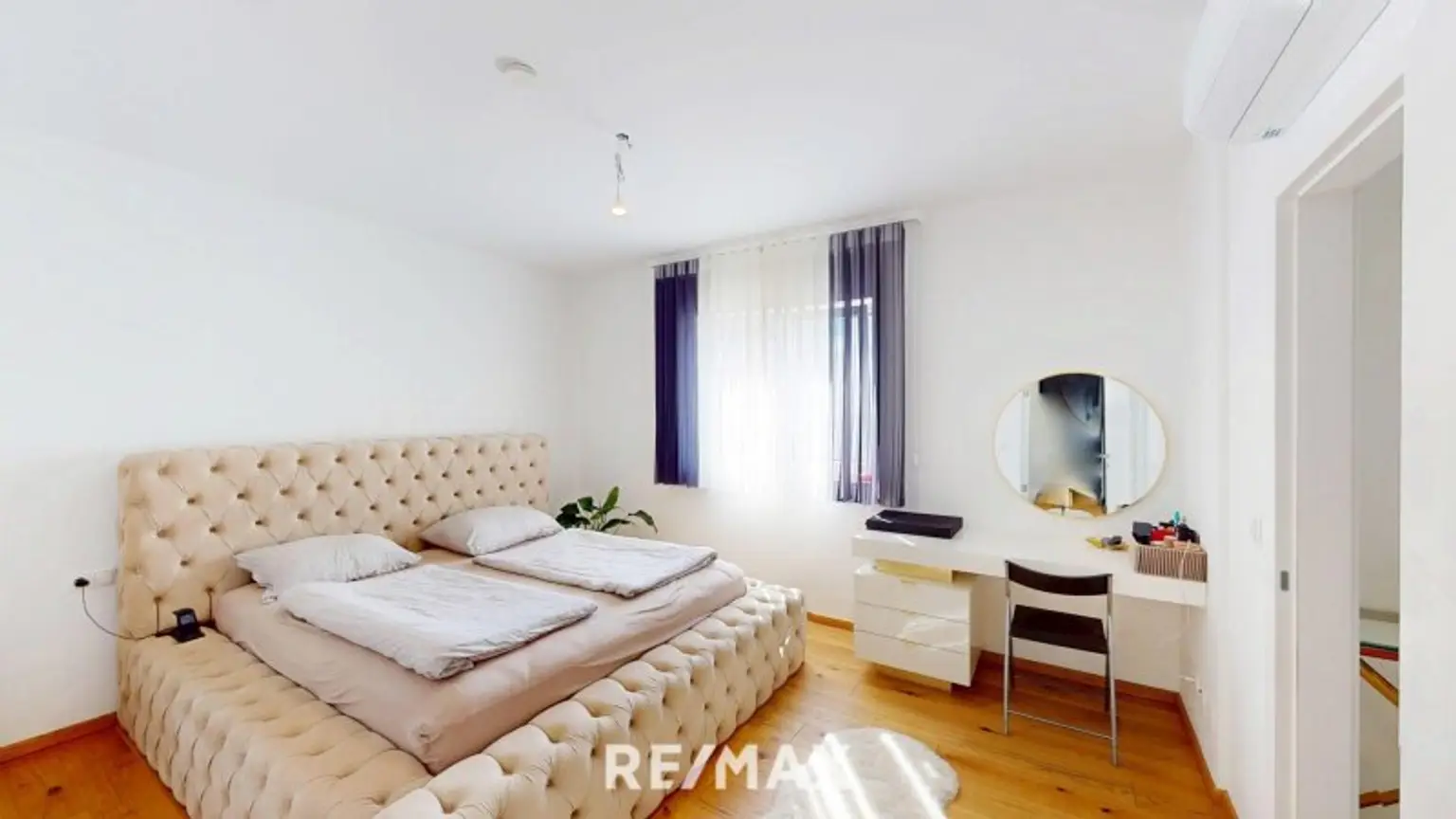 REPRÄSENTATIVE TRAUMVILLA IN BESTLAGE VON HIMBERG NÄHE WIEN & U1