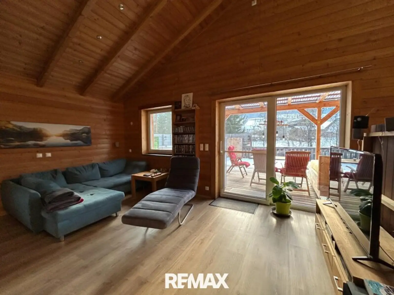 Wohn-Essbereich mit Küche