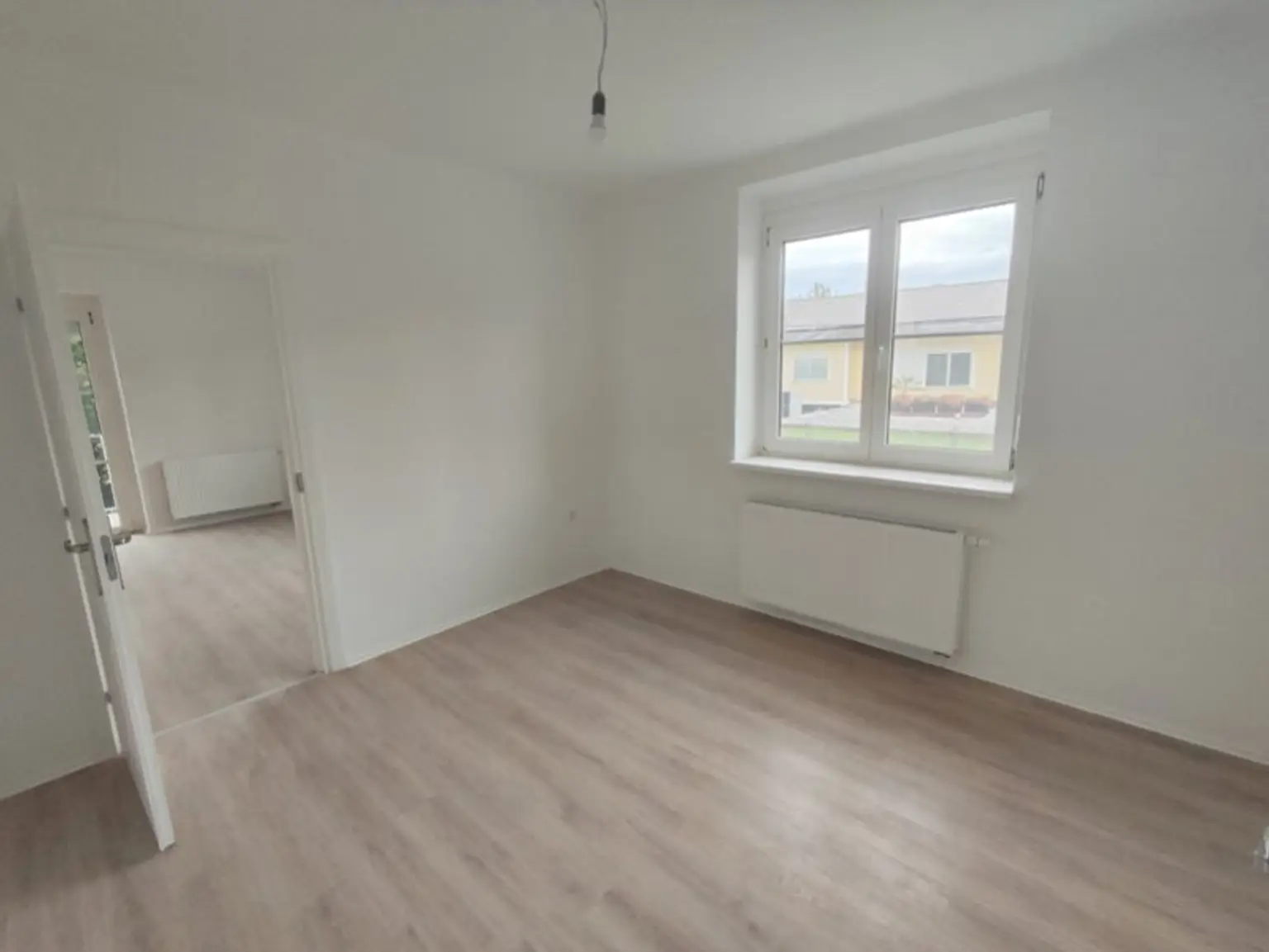 Frisch renovierte Eigentumswohnung mit 2 Balkonen in Siegendorf – Ihr neues Zuhause!