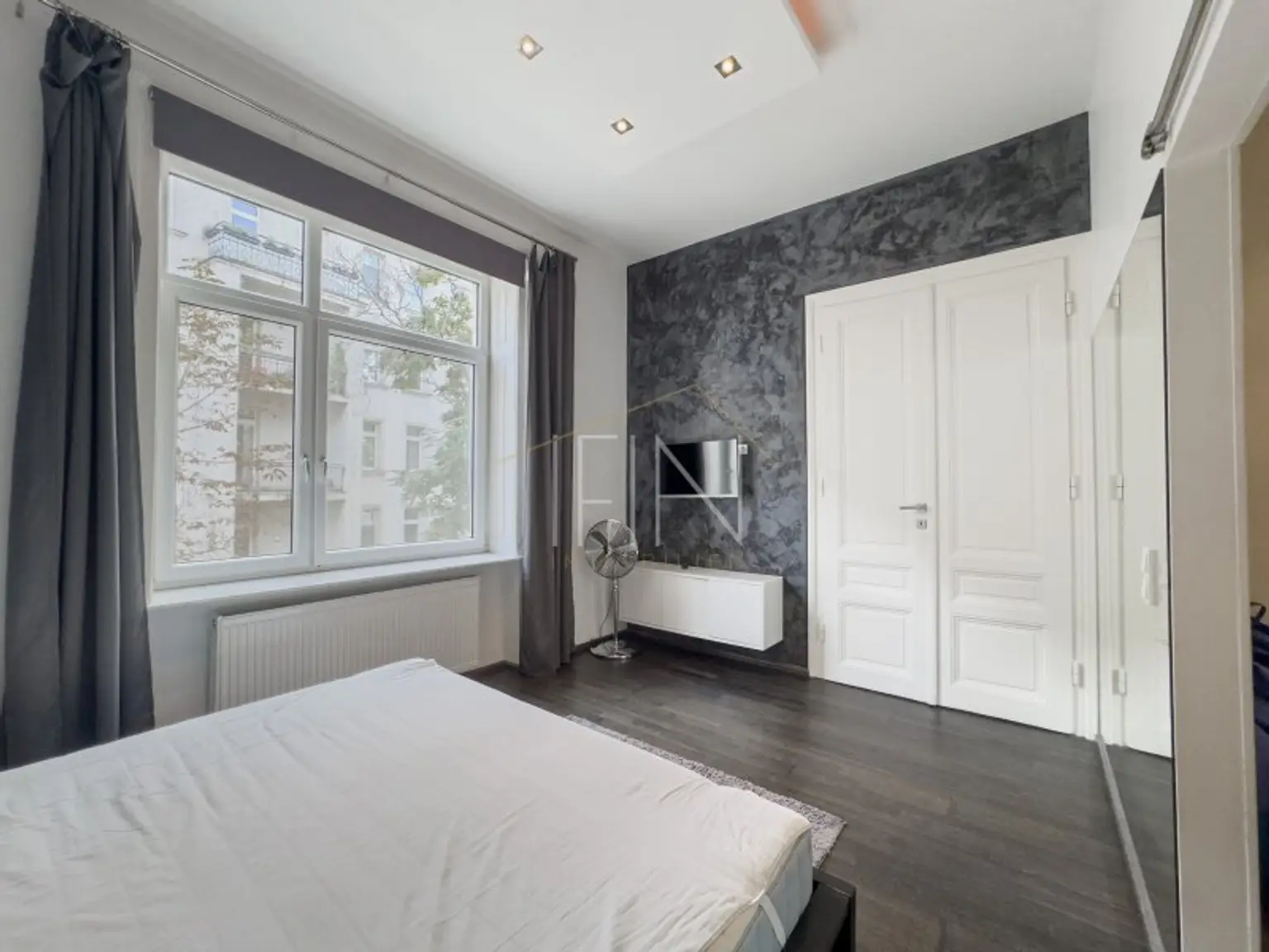 Altbauliebe trifft Wiener Klassik - 124m² Stil und Eleganz im 4. Bezirk