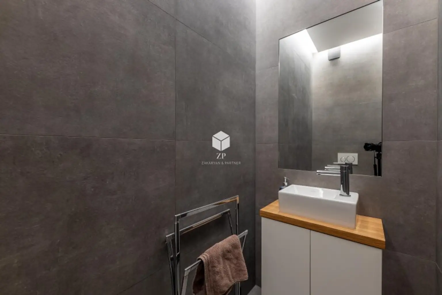 Luxuslage Schafberg: Einmalige Luxus-Maisonette mit Dachterrasse! Weitblick zum Verlieben!