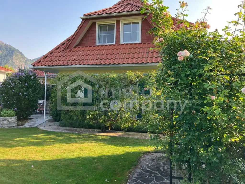 Landhaus 175m²,  in Ebensee, nur 300Meter zum Traunsee. Salzkammergut.