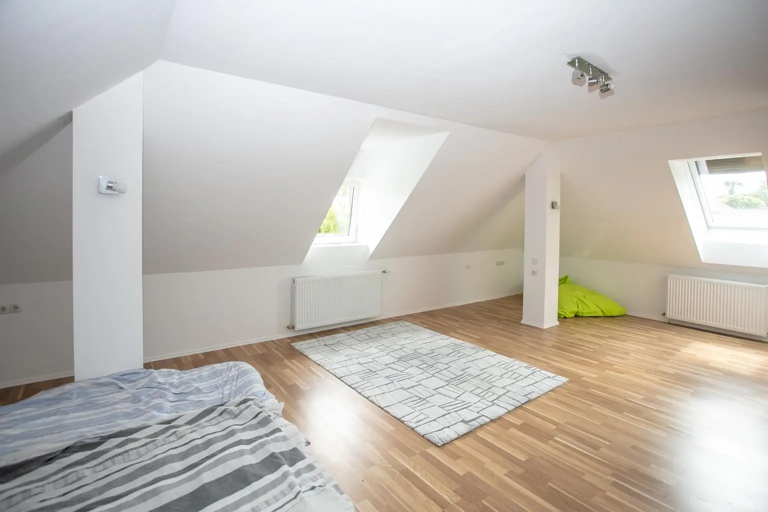 Großzügiges Wohnhaus in sonniger, ruhiger Lage im Kamptal