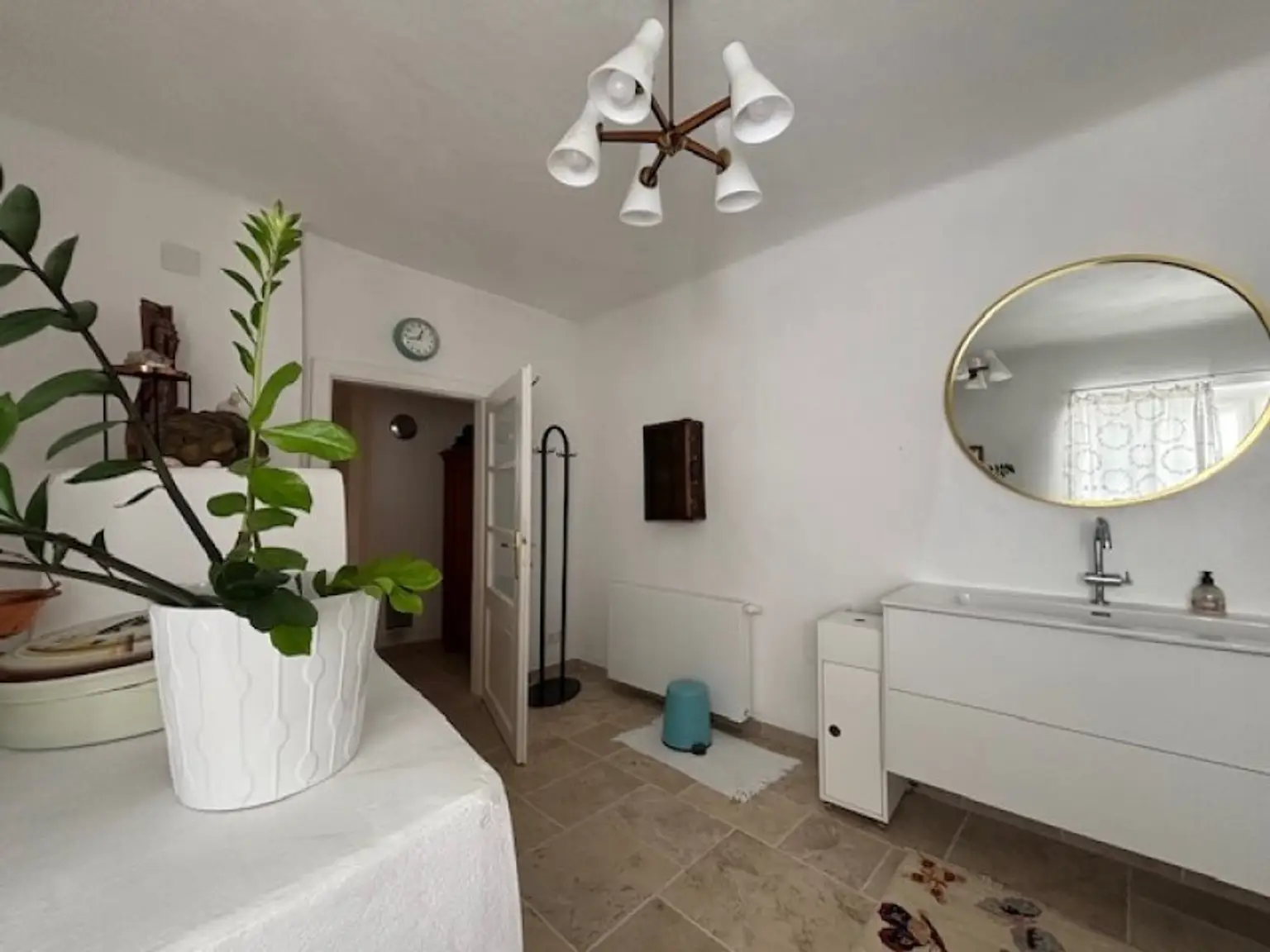 Breitenbrunn - historische (16.Jhd.), neu sanierte Wohnung samt Nebengebäuden und Garten im Ortszentrum