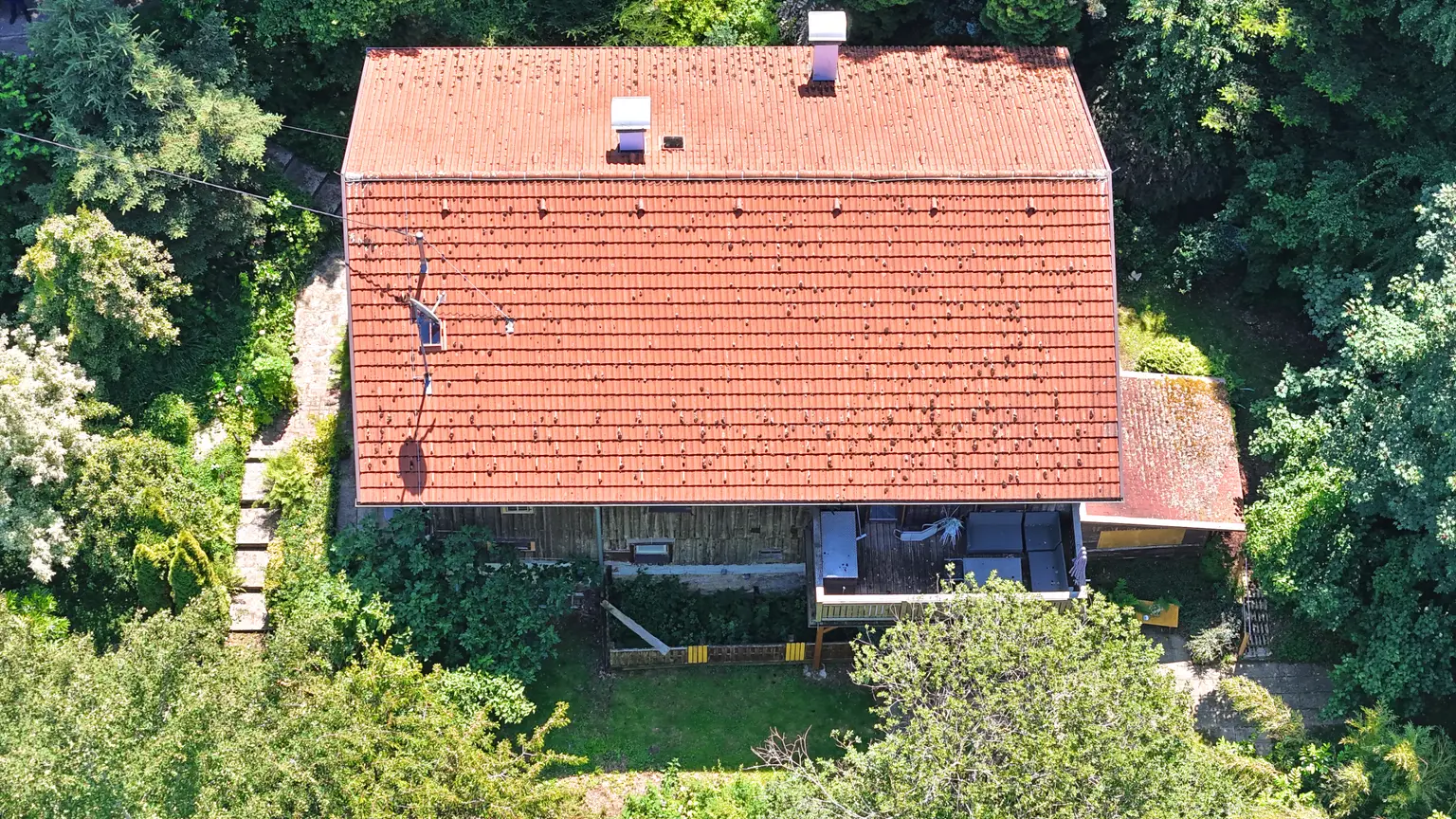 Alleinlage - Naturnahe Ruheoase, liebevolles Waldhaus aus Holz