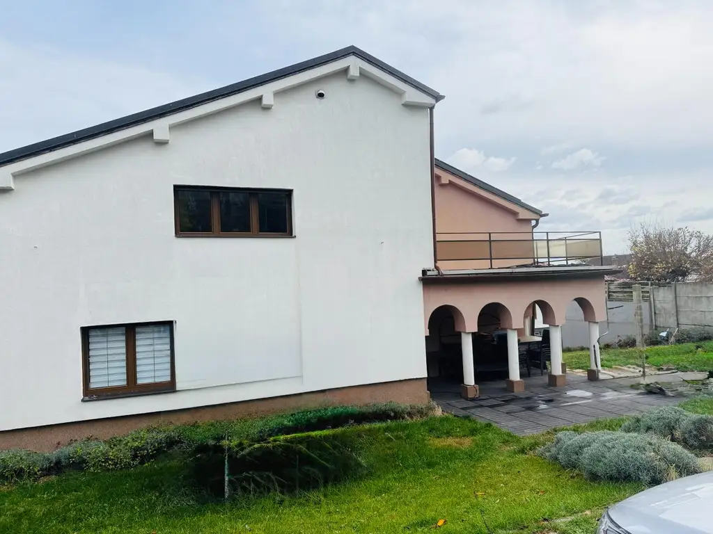 Ein/ Mehrfamilienhaus, Business, Co- Housing zwei Wohneinheiten