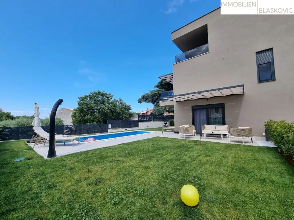Maisonette-Wohnung mit Swimmingpool
