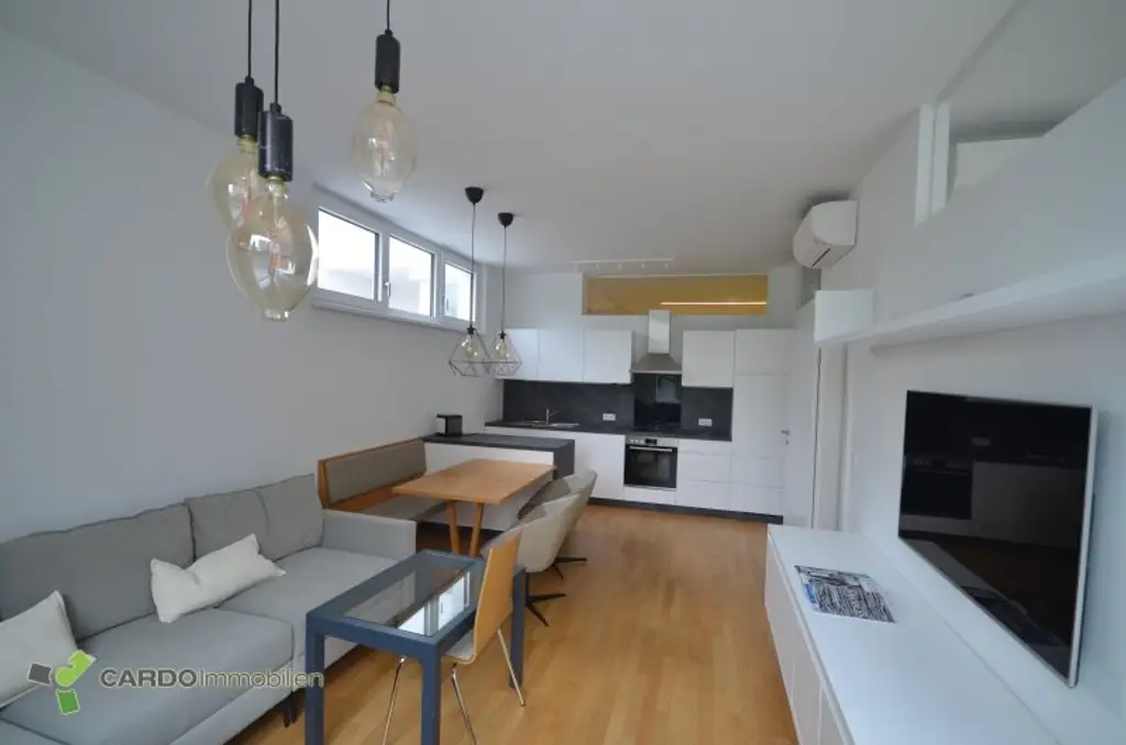 Kleine Hochzeitssaal, attraktive Gewerbefläche, branchenfrei, zu vermieten, ca. 250 m², Nähe UNO City & U-Bahn