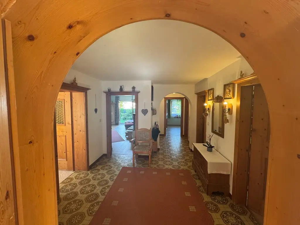 Landhaus mit unverbaubarem Ausblick in exklusiver Wohngegend von Aurach / Kitzbühel