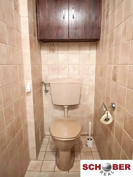 Nahe Stadtgrenze Baden - Doppelhaushälfte mit Renovierungsbedarf