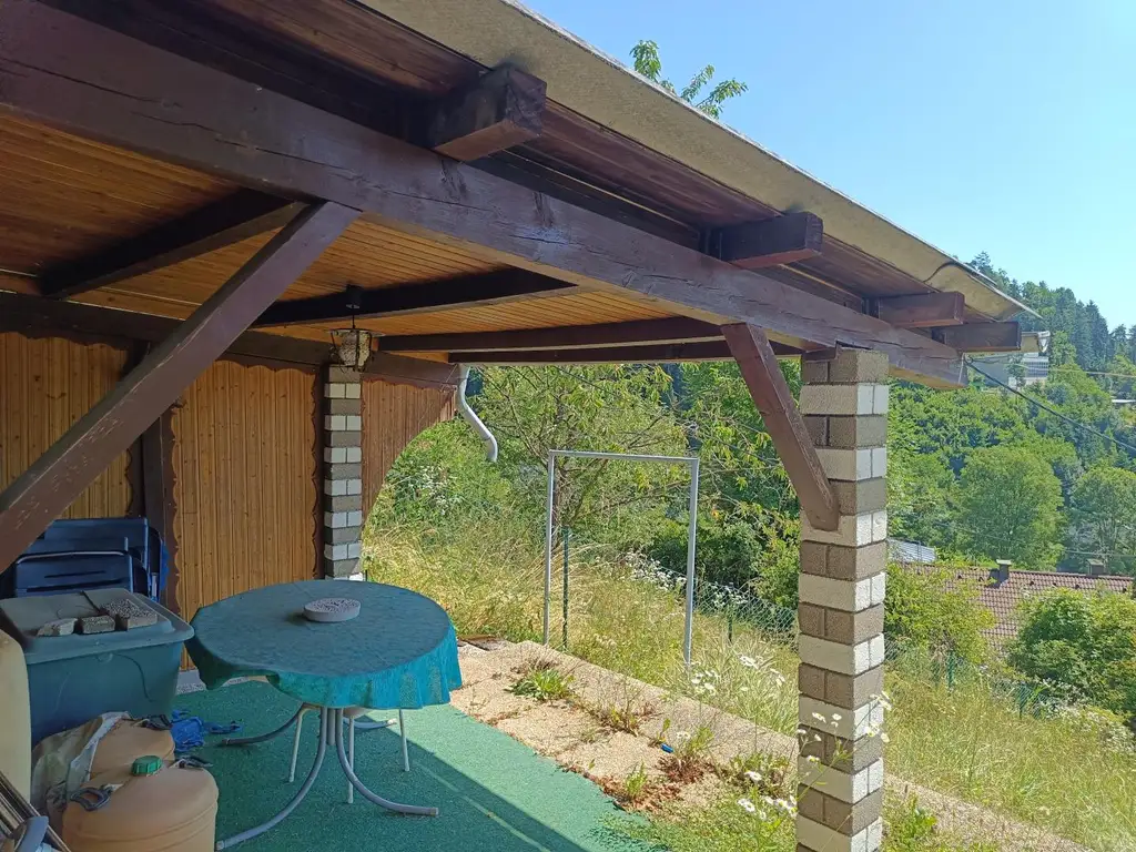 Einfamilienhaus mit viel Potenzial - Wohnen mit Weitblick