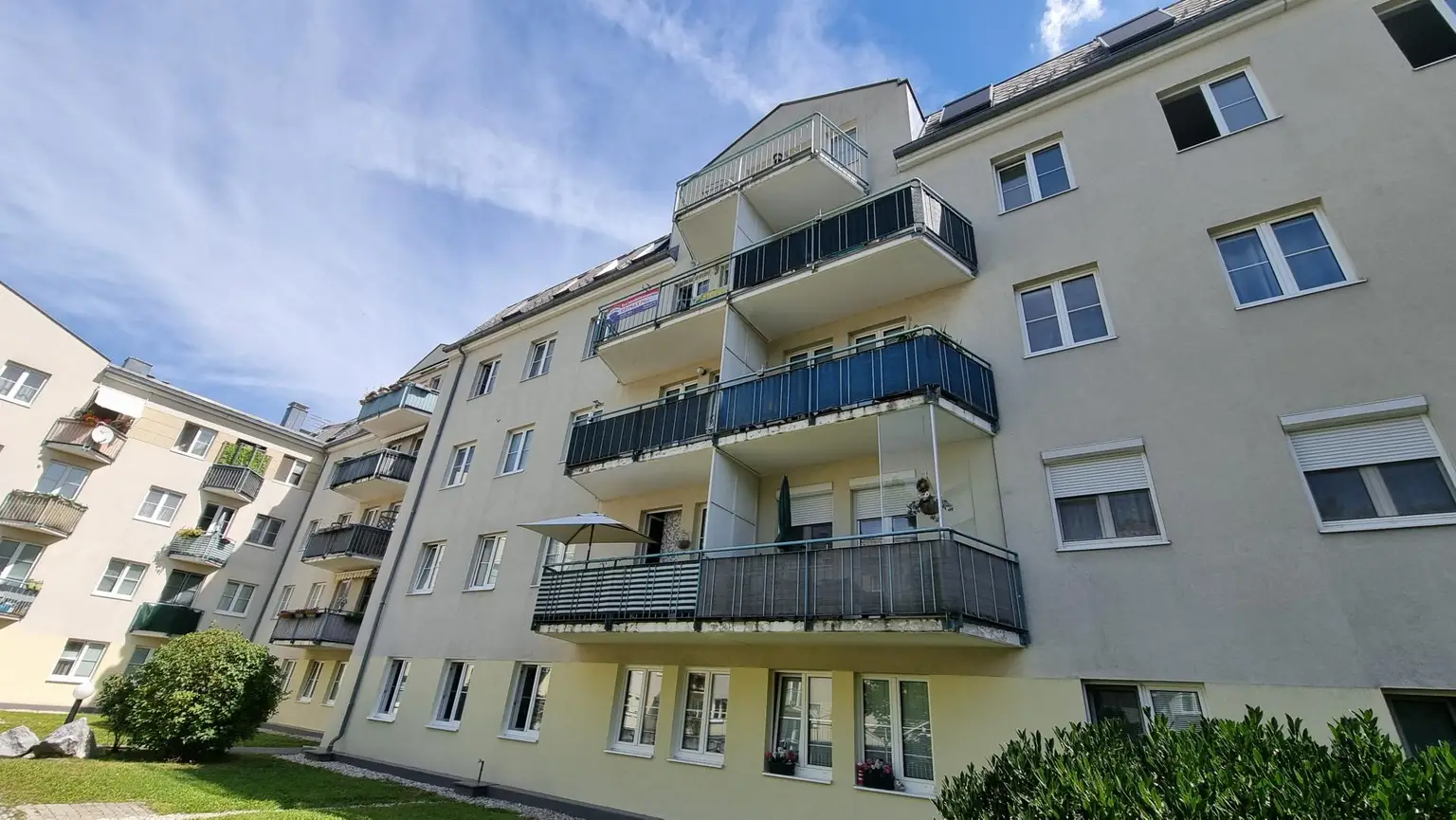 3-Zimmer-Wohnung mit Tiefgaragenplatz