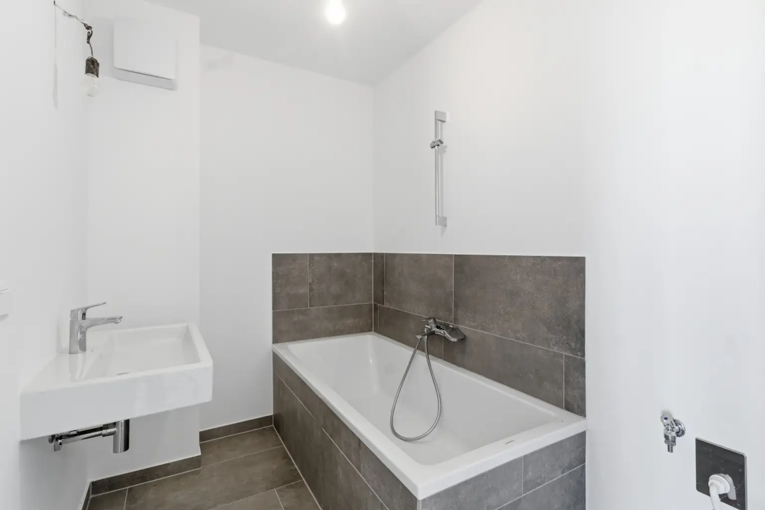 G | ++ Projekt HÜTTEL 101 LIVING ++ Perfekte ZWEI Zimmer mit BALKON | Prima Service Immobilien