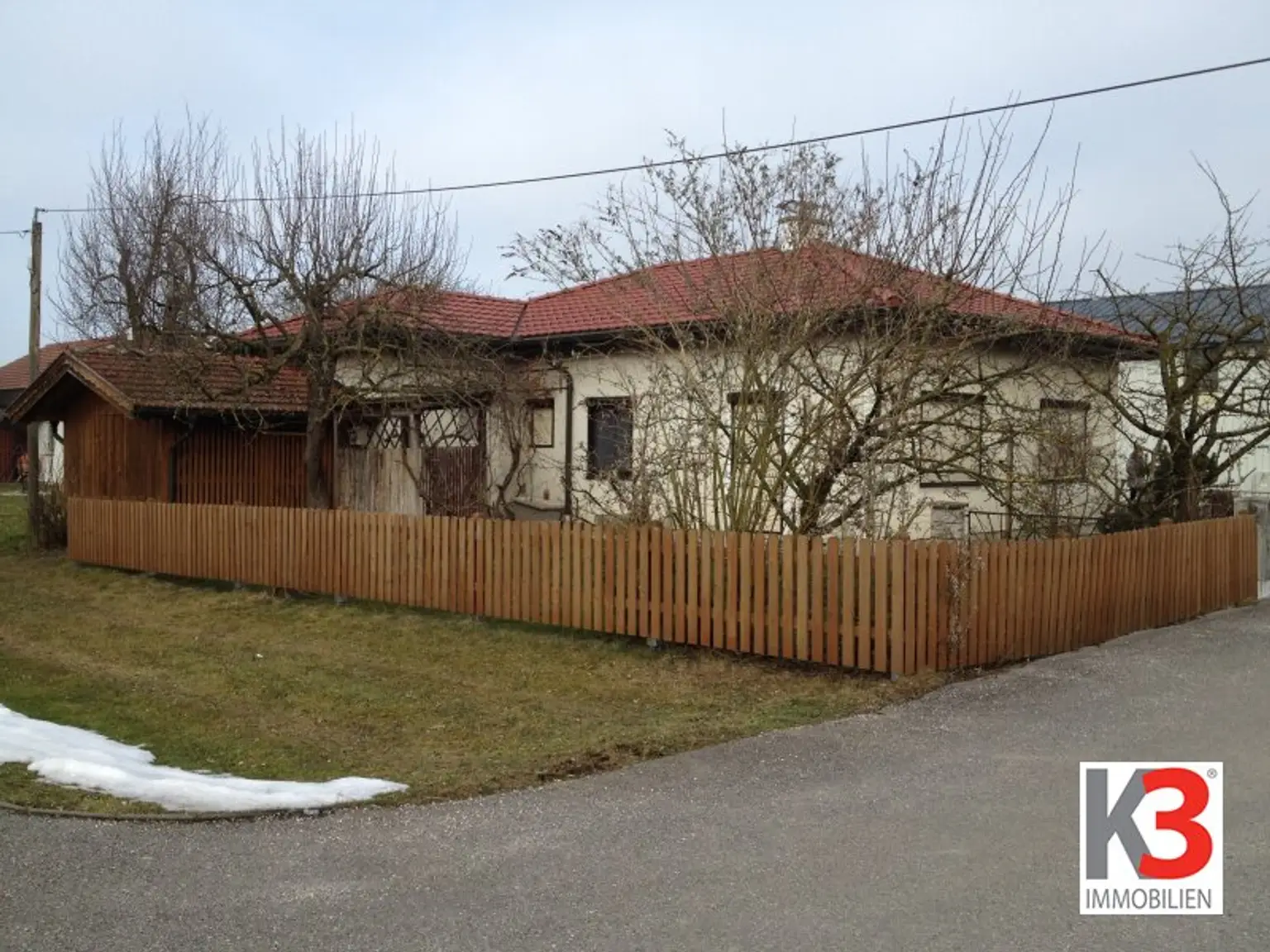 !!! Kleiner ruhig gelegener Bungalow mit Baugrund in der Nähe von Braunau !!!