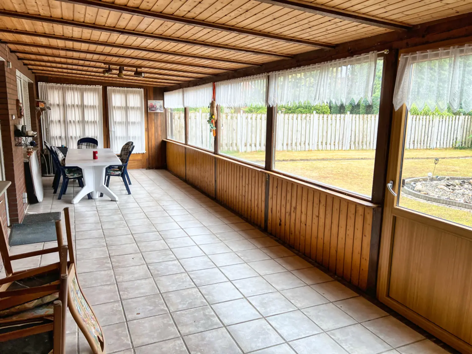Alle unter einem Dach! Einfamilienhaus mit Einliegerwohnung & viel Platz!