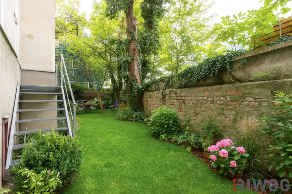 GARTENWOHNUNG NÄHE 1. BEZIRK, DONAUKANAL UND AUGARTEN | Komplett hofseitig | Sanierungsbedürftig | Rembrandtstraße