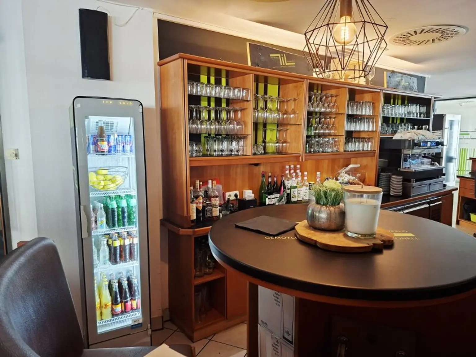 TOP Location mit umsatzstarkem Gastro-Konzept sucht Nachfolger!