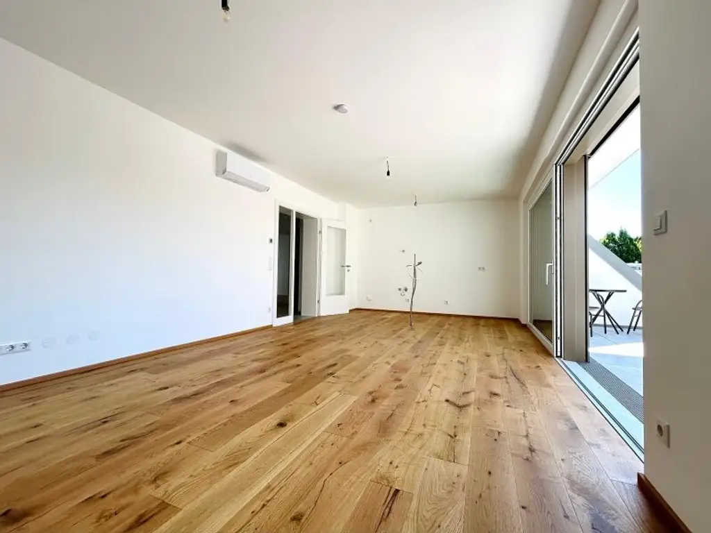 PROVISIONSFREI! Traumhafte Wohnung im DG - 2 Terrassen - Fitnessraum - PKW Stellplatz - Erstbezug nähe Donau