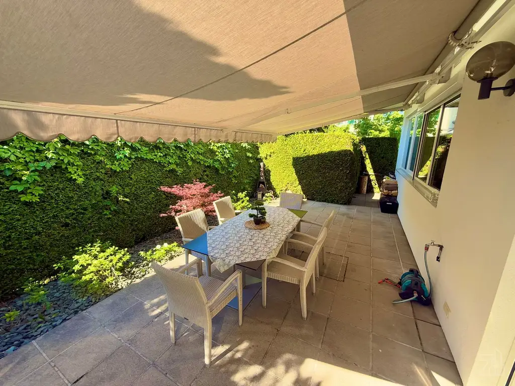 Gartenwohnung mit Designküche & Kamin – möbliert, ab 15.09. frei!